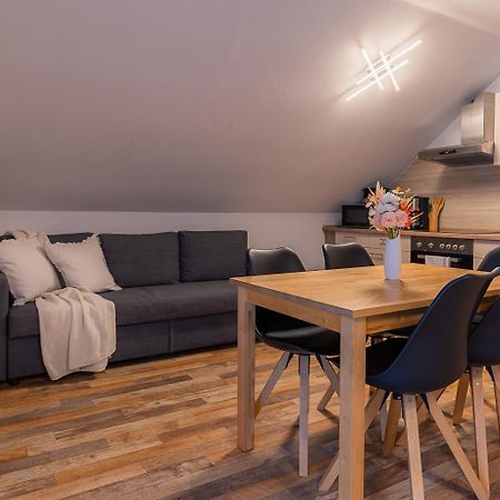 Epa Apartment - France Style Rust Bagian luar foto